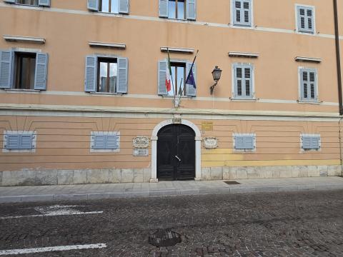 Palača Verdenberg - Državna knjižnica Isontina (foto: arhiv ZRS Koper)