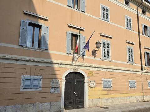 Palača Verdenberg - Državna knjižnica Isontina (foto: arhiv ZRS Koper)